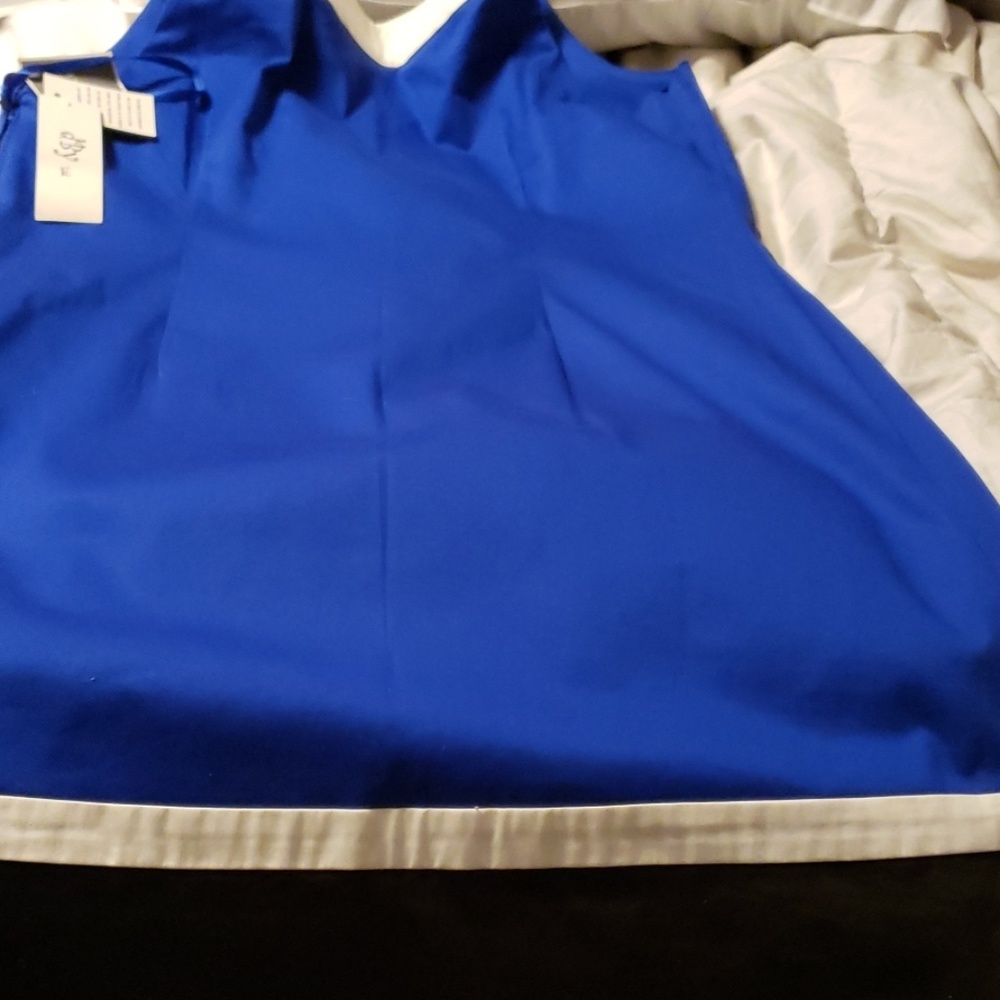 Dress - Picture 4 of 4